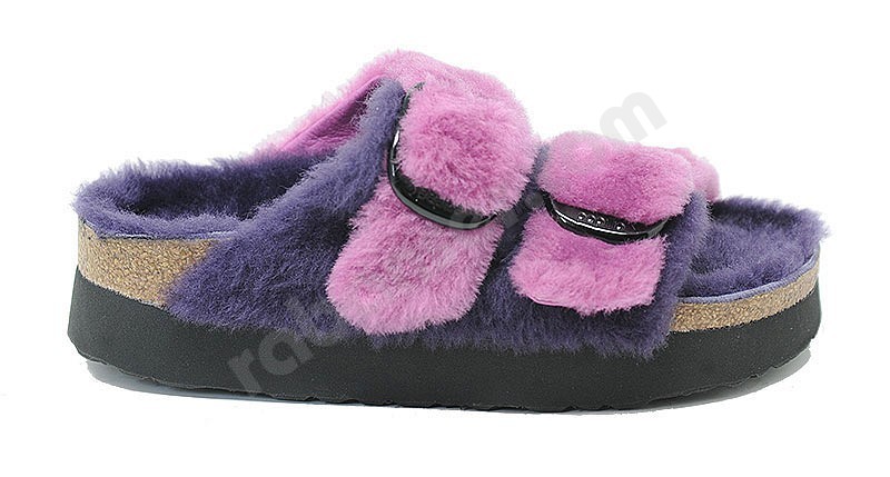 Birkenstock Arizona BigBucklePlatform dunkle beere shearling fell