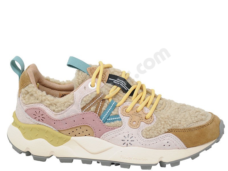 Flower Mountain Yemano 3 Woman Teddy light brown rose beige