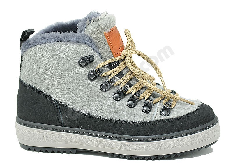 La mondiale deals fur boots