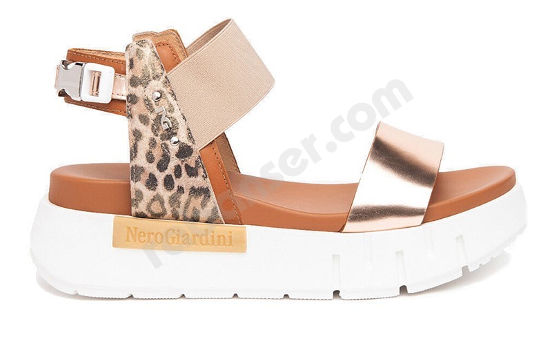 Nero Giardini E219022D specchio cognac